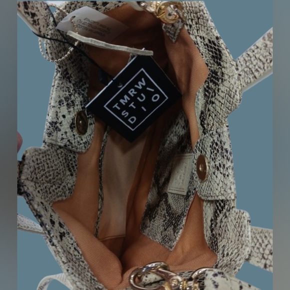 NWT TMRW Studio Mateo foldover Clutch/Crossbody Bag - Picture 4 of 5